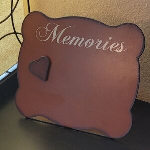 Brown Heart-Shaped 'Memories' Picture Frame